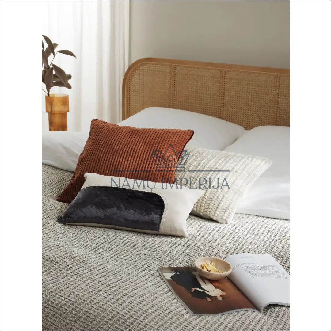 Dekoratyvinė pagalvėlė DI5507 - €18 __label:Pristatymas 1-2 d.d., color-pilka, color-smelio, interjeras,