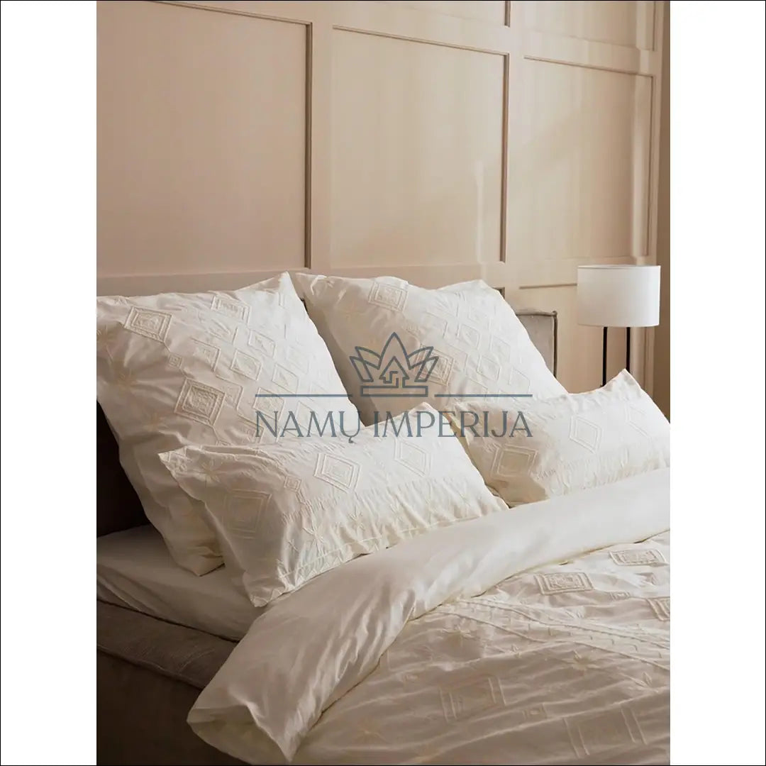 Siuvinėtas antklodės užvalkalas (150x200cm) DI7481 - €38 Save 50% 25-50, __label:Pristatymas 1-2 d.d.,